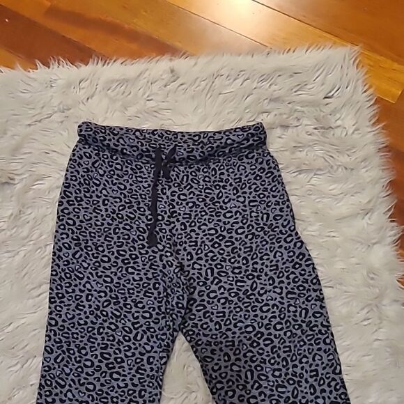 Cheetah print womens gray and black soft polyester stretch pajama pants - Picture 2 of 5